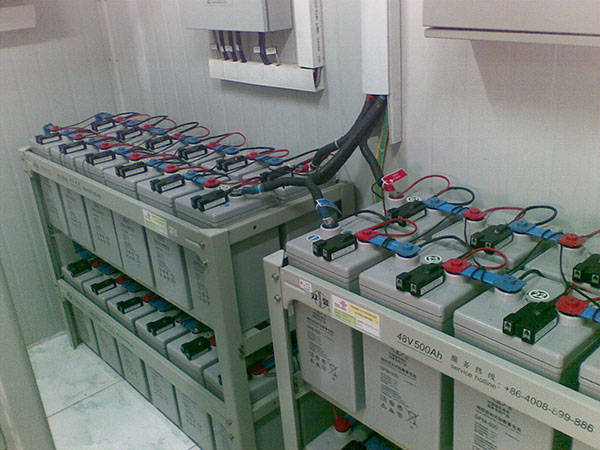 蓄電池監(jiān)測如何保證蓄電池的安全穩(wěn)定運行？